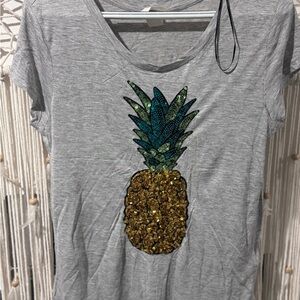 H&M Gray Short Sleeve Graphic T-Shirt with Sequin Pineapple